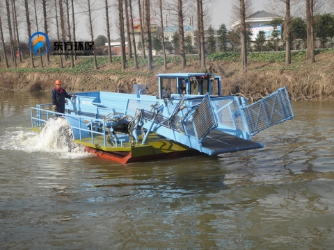 唐山市水務局購買的DF-BJ85型全自動保潔船明輪
